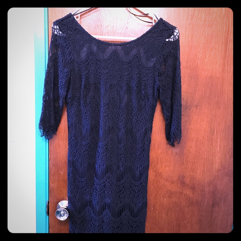 Adorable navy blue lined, lace dress. Size small